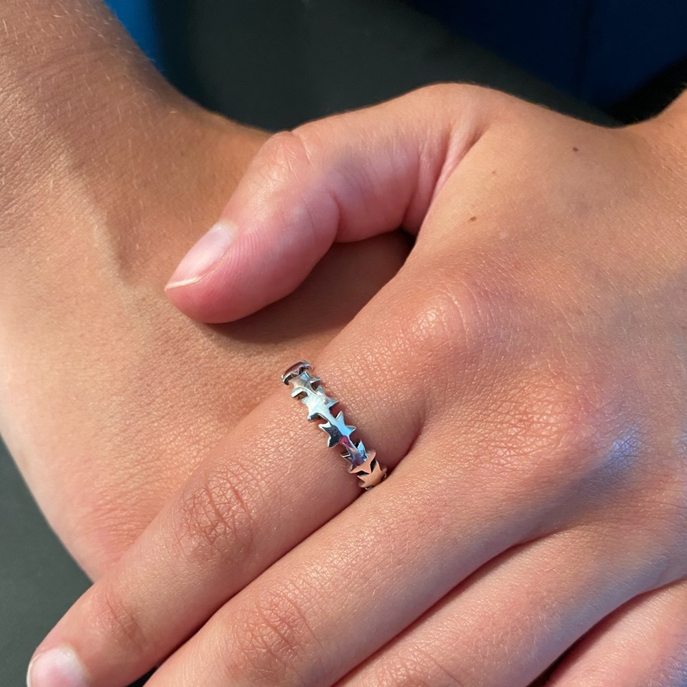 Sale $15 Firm! Sterling Silver Star Band Ring - Picture 14 of 15